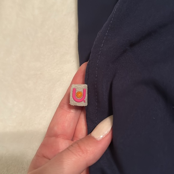 Women’s Urbane Ultimate scrub pants, size Medium - Picture 5 of 5